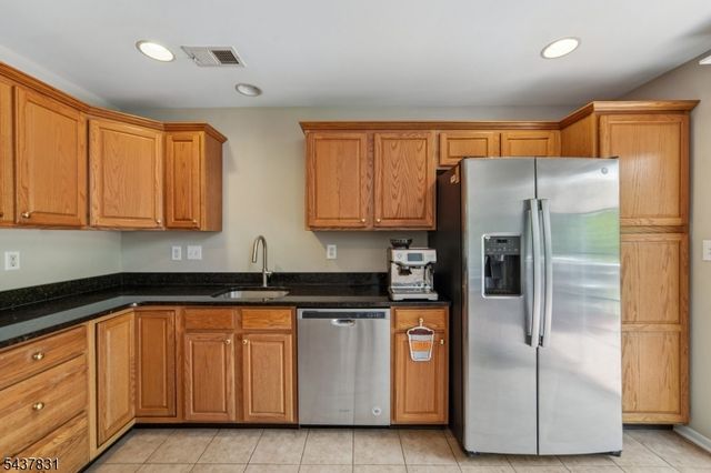 13 Battalion Dr, Bernards Twp., NJ 07920