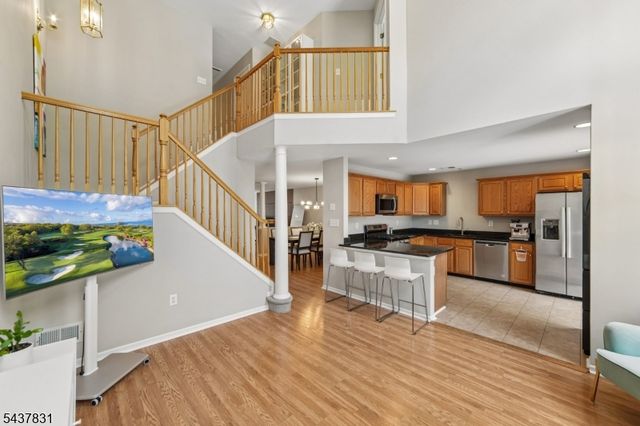 13 Battalion Dr, Bernards Twp., NJ 07920