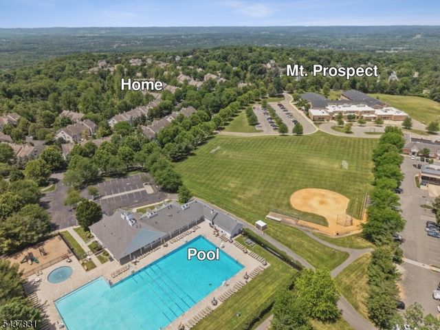 13 Battalion Dr, Bernards Twp., NJ 07920