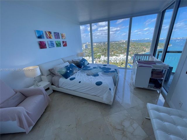 601 NE 36th St 2407, Miami, FL 33137