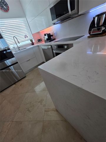 601 NE 36th St 2407, Miami, FL 33137