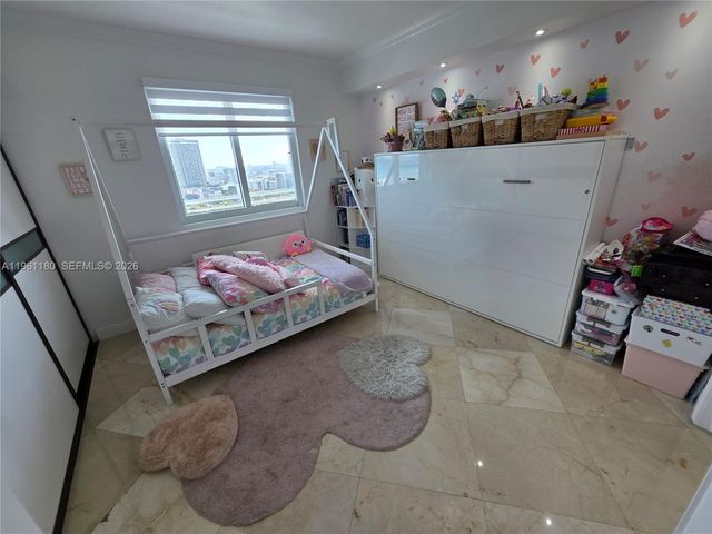 601 NE 36th St 2407, Miami, FL 33137