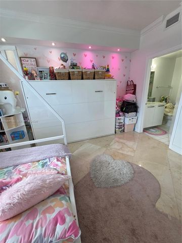 601 NE 36th St 2407, Miami, FL 33137