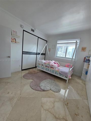 601 NE 36th St 2407, Miami, FL 33137