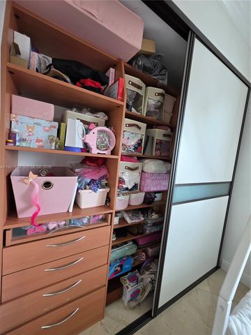 601 NE 36th St 2407, Miami, FL 33137