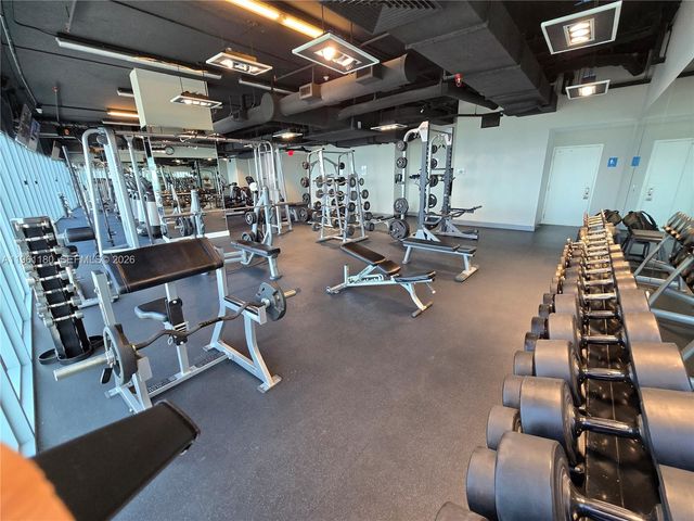 601 NE 36th St 2407, Miami, FL 33137