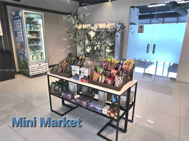 601 NE 36th St 2407, Miami, FL 33137