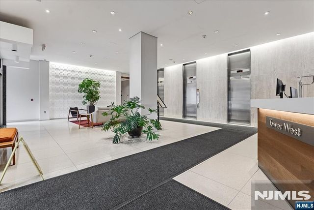 6050 E Kennedy Boulevard 15G, West New York, NJ 07093