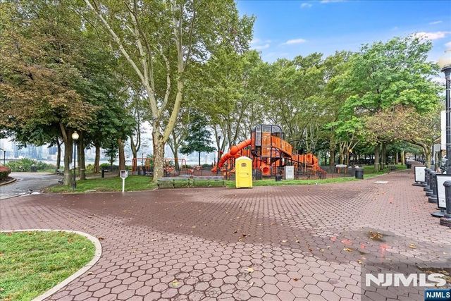 6050 E Kennedy Boulevard 15G, West New York, NJ 07093