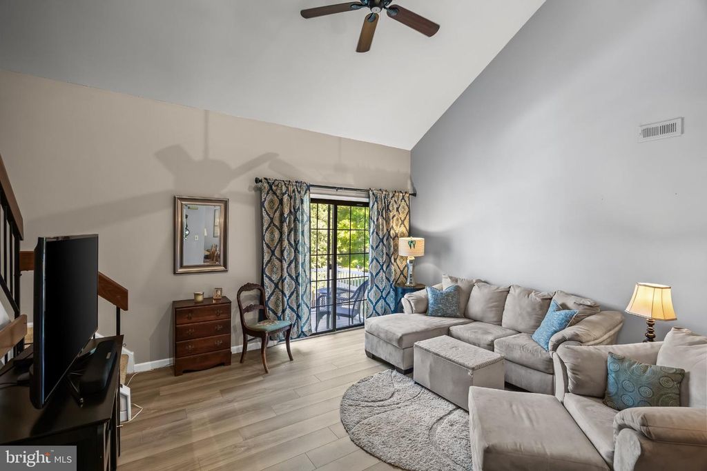 282-B EVERLY CT, MOUNT LAUREL, NJ 08054 — photo 4