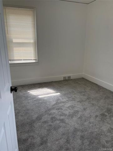 12481 Mendota Street, Detroit, MI 48204