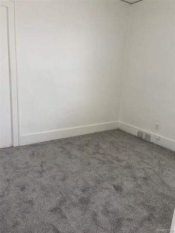 12481 Mendota Street, Detroit, MI 48204