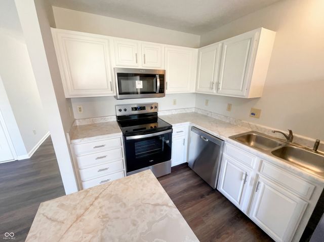 10035 Plantana Boulevard, Fishers, IN 46038