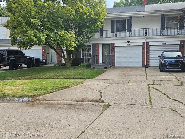 1947 E Laurel Oak Drive Drive, Flint, MI 48507