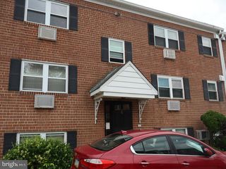 1 RADNOR DR #E-4, Newtown Square, PA 19073