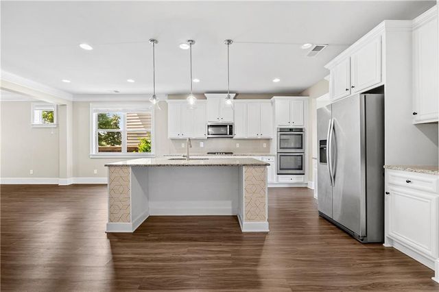 275 Broadmoor Drive, Braselton, GA 30517