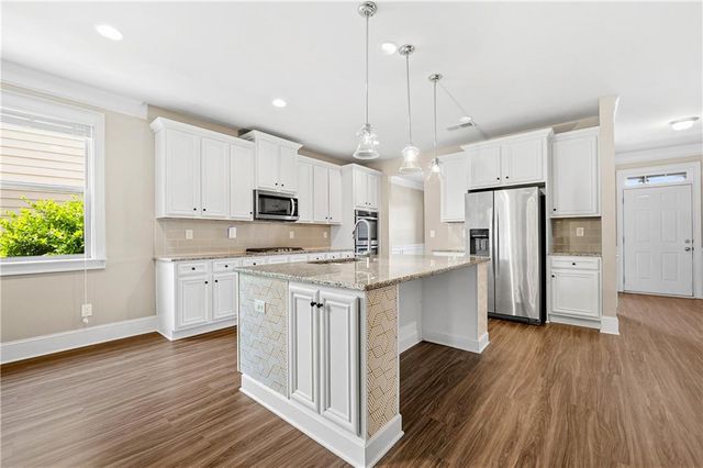 275 Broadmoor Drive, Braselton, GA 30517