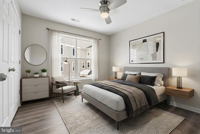 5902 FORUM SQ, Frederick, MD 21703