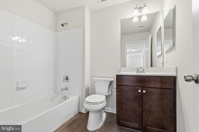 5902 FORUM SQ, Frederick, MD 21703