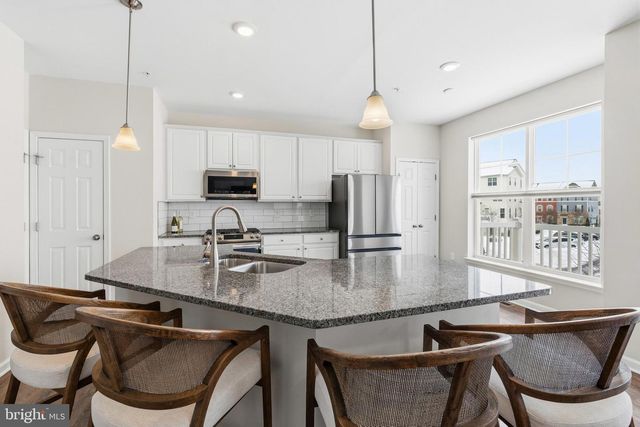 5902 FORUM SQ, Frederick, MD 21703