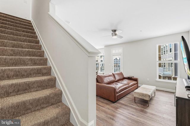 5902 FORUM SQ, Frederick, MD 21703