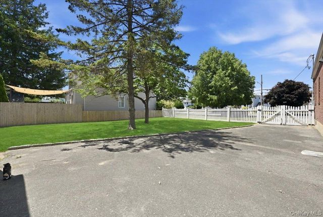 2395 Yorktown Street, Oceanside, NY 11572