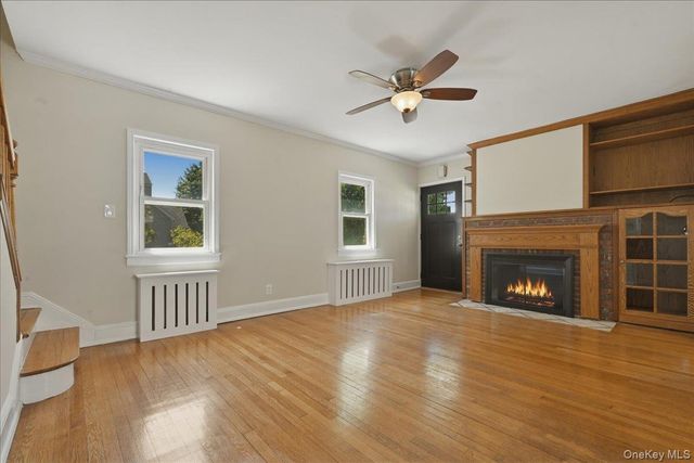 2395 Yorktown Street, Oceanside, NY 11572