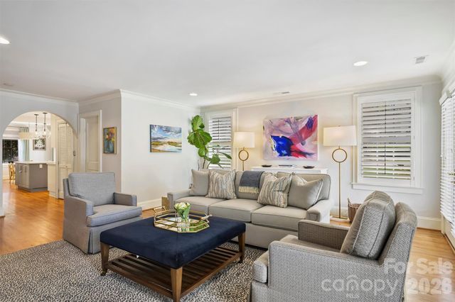 2936 Chelsea Drive, Charlotte, NC 28209