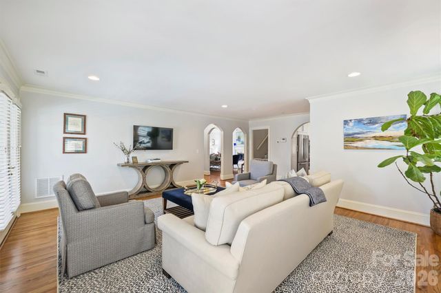 2936 Chelsea Drive, Charlotte, NC 28209