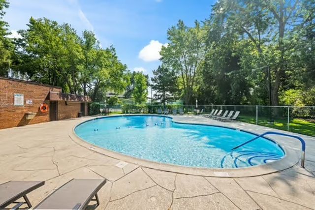 1125 Lake Cook Road 505E, Northbrook, IL 60062