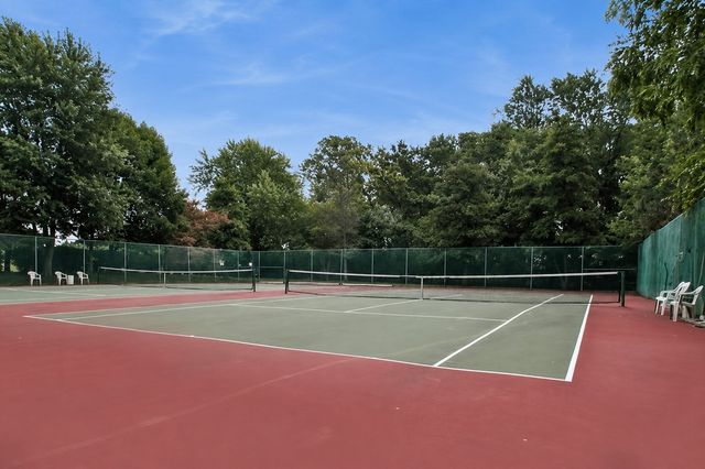 1125 Lake Cook Road 505E, Northbrook, IL 60062
