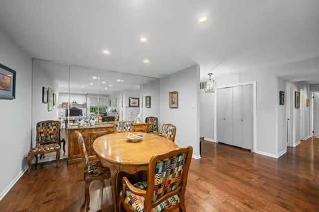 1125 Lake Cook Road 505E, Northbrook, IL 60062