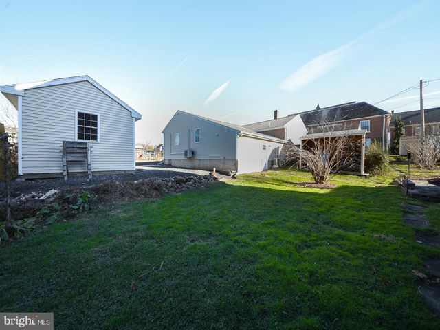 17-19 N SECOND ST, Souderton, PA 18964