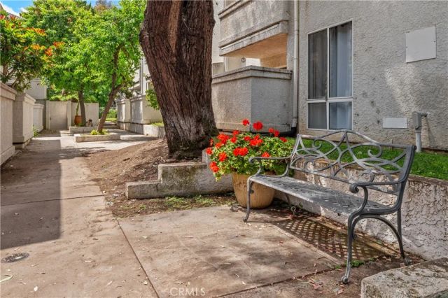 20134 Leadwell 307, Winnetka, CA 91306