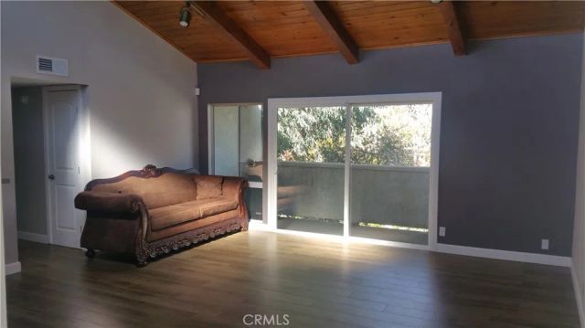 20134 Leadwell 307, Winnetka, CA 91306