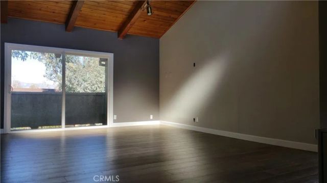 20134 Leadwell 307, Winnetka, CA 91306