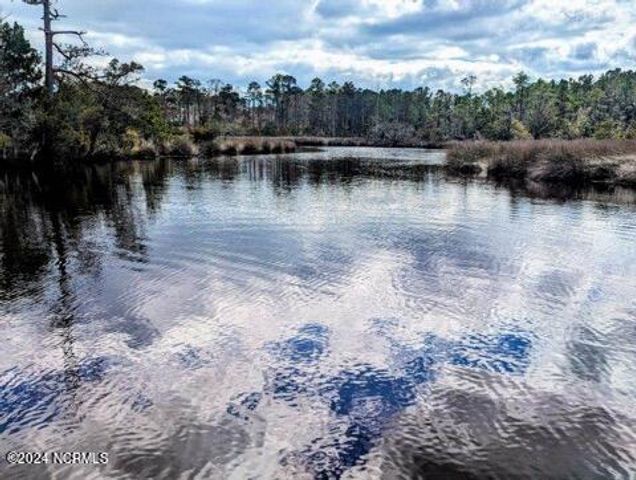248 Kings Creek Crossing, Holly Ridge, NC 28445