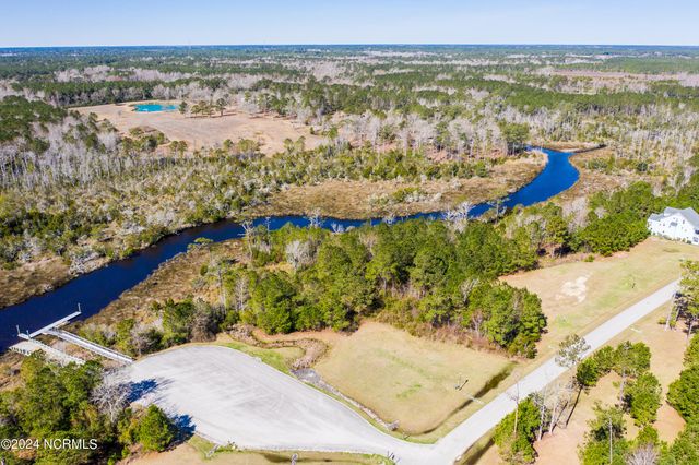 248 Kings Creek Crossing, Holly Ridge, NC 28445