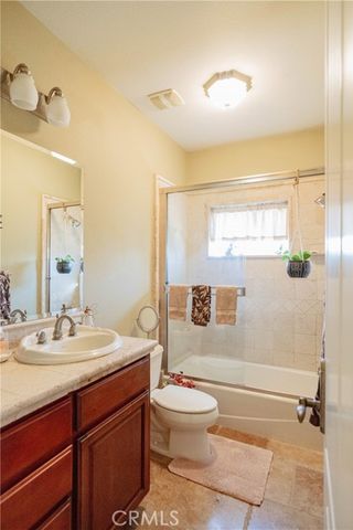 6839 Mercedes Avenue, Winton, CA 95388