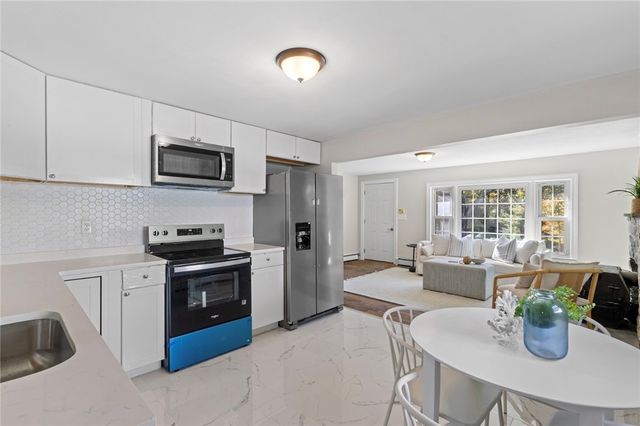 400 Schooner Avenue, Jamestown, RI 02835