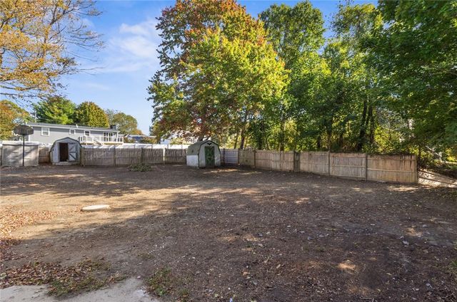 400 Schooner Avenue, Jamestown, RI 02835