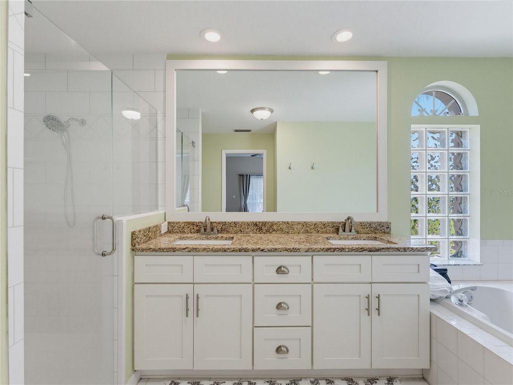 Image 28 of property listing at 13446 NEWCASTLE AVE, Spring Hill, FL 34609