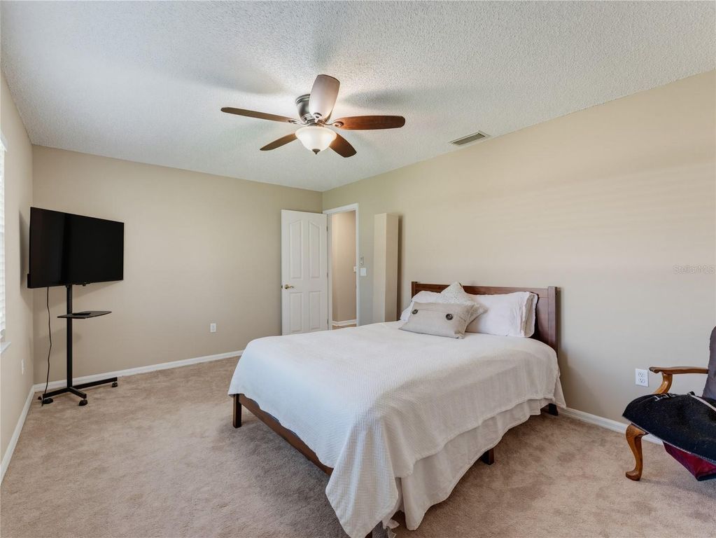 Image 30 of property listing at 13446 NEWCASTLE AVE, Spring Hill, FL 34609