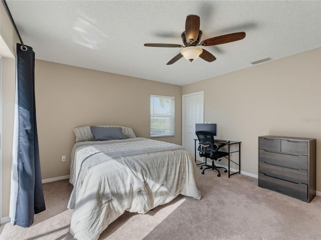 Image 32 of property listing at 13446 NEWCASTLE AVE, Spring Hill, FL 34609