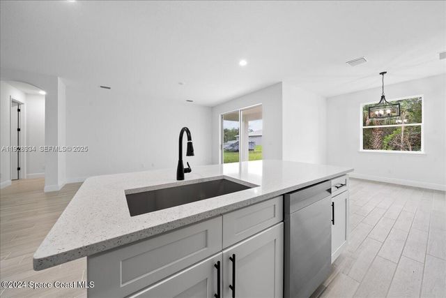 2139 Sans Souci SE Avenue, Palm Bay, FL 32909