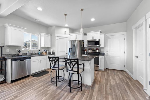 3765 E CUNNINGHILL DR, Eagle Mountain, UT 84005