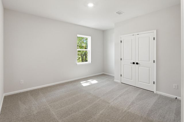 176 The Oaks Avenue, Goose Creek, SC 29445