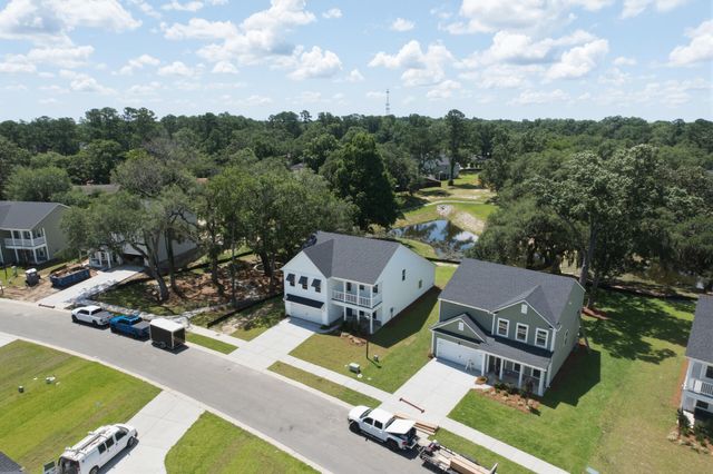 176 The Oaks Avenue, Goose Creek, SC 29445