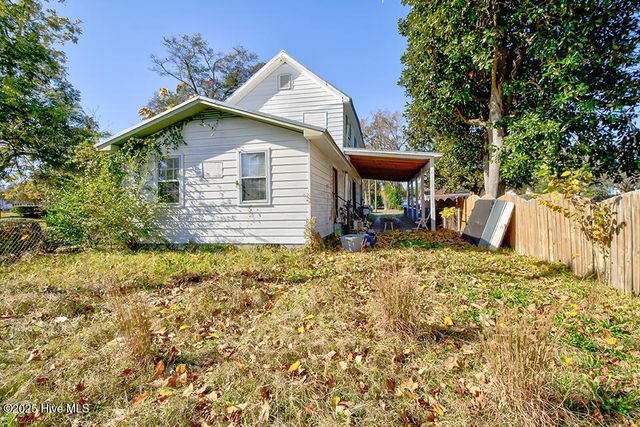 817 S 11th Street, Wilmington, NC 28401