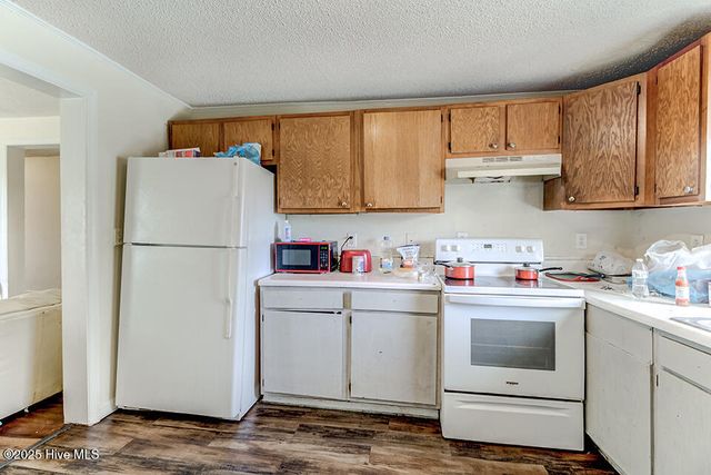 817 S 11th Street, Wilmington, NC 28401